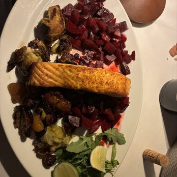 Bella Rosa - Wine Bars Near Me - Parsippany, New Jersey