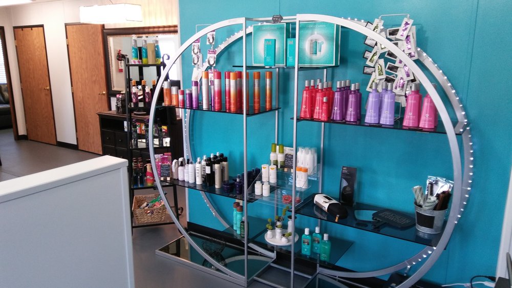Trend Masters Salon Logo