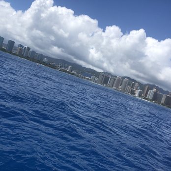 Makani Catamaran - Waikiki Views - Boating Near Me - Honolulu, Hawaii
