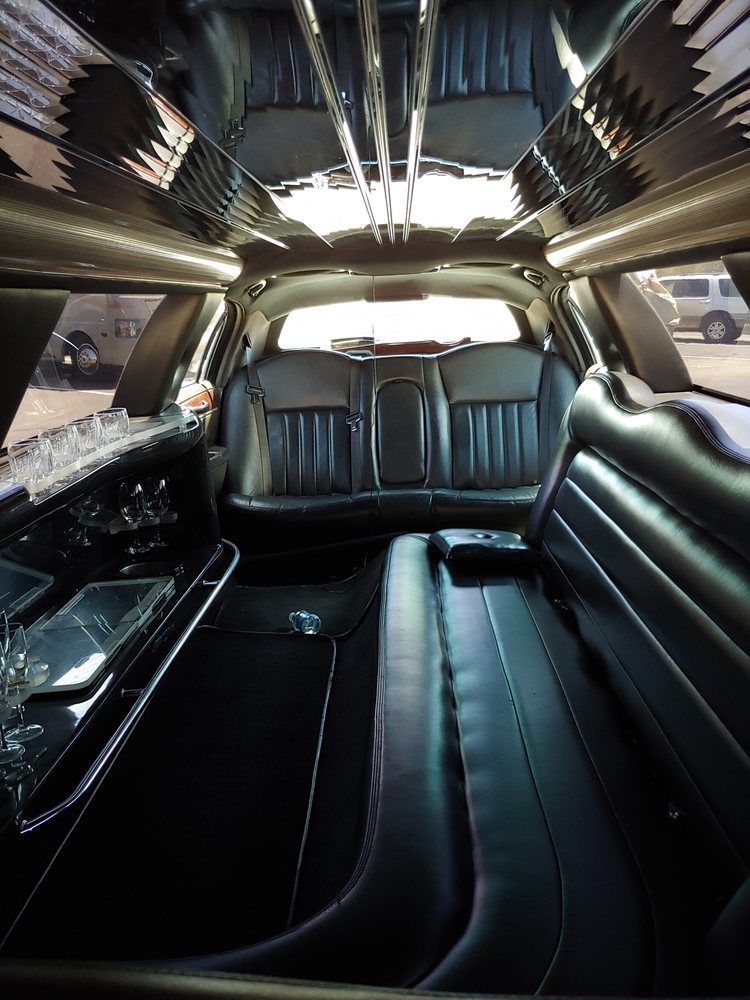 MCCARTHY CAR SERVICE Updated August 2024 10 Reviews 3837 E