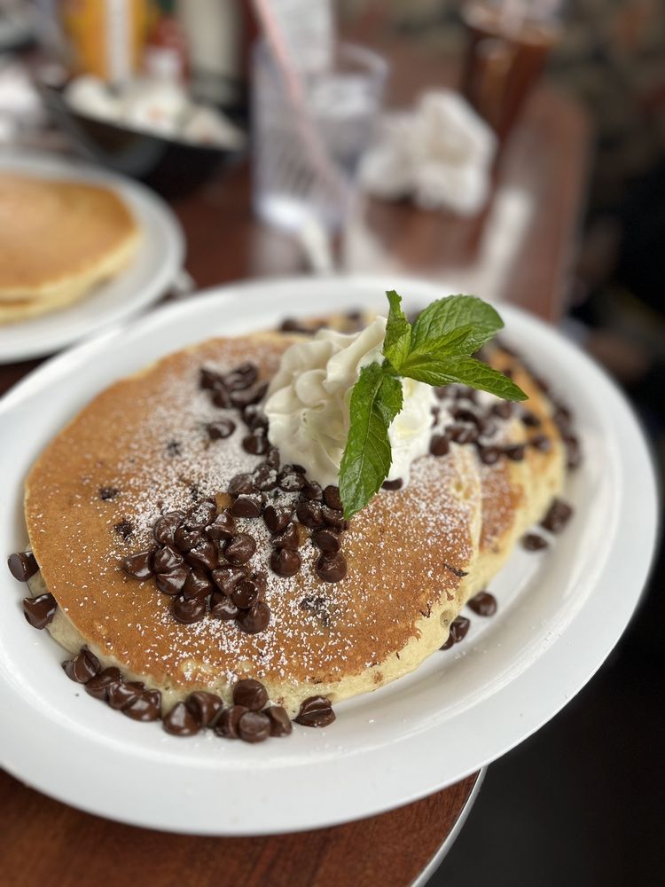 Cozy Corner Restaurant & Pancake House