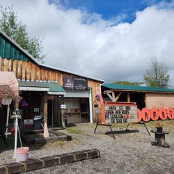 Papa T's BBQ - Excellent BBQ!