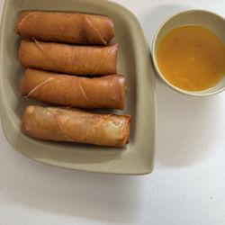 Rocky's Noodle House - Here is our order of delicious fresh egg rolls.
