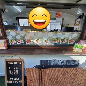 Five Star Poke - Front of shop. - Poke Near Me - Honolulu, Hawaii