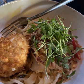 Wallflower - Kwee tiauw goreng - Asian Fusion Near Me - Venice, California Wallflower - Kwee tiauw goreng - Asian Fusion Near Me - Venice, California