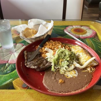 El Compadre Restaurant - Carne mas - Mexican Near Me - Long Beach, Washington El Compadre Restaurant - Carne mas - Mexican Near Me - Long Beach, Washington