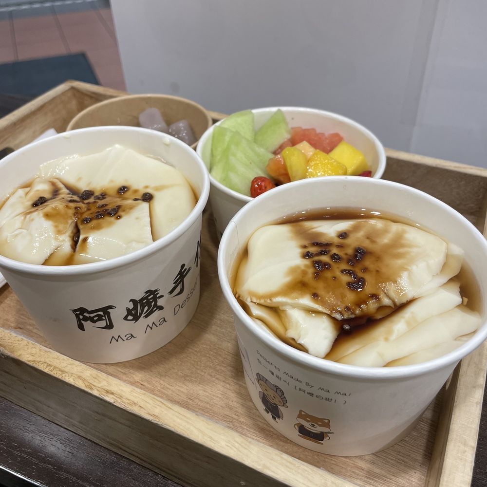 Warm tofu pudding Warm tofu pudding