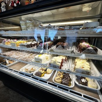 Mazzetti's Bakery - Bakeries Near Me - Pacifica, California
