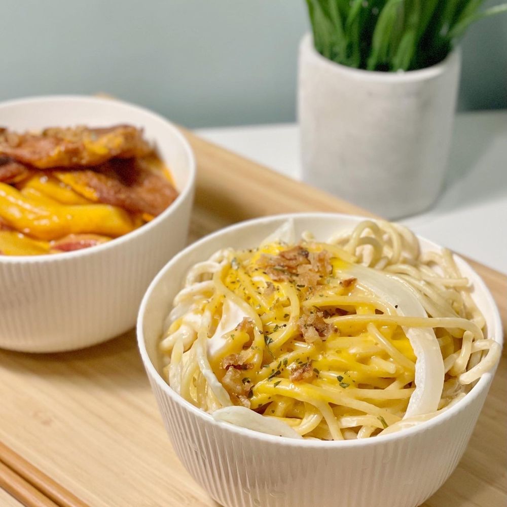 Woojoo Bunsik - Cream pasta (korean style) ($10.99) - Korean Near Me - Toronto, Ontario Woojoo Bunsik - Cream pasta (korean style) ($10.99) - Korean Near Me - Toronto, Ontario