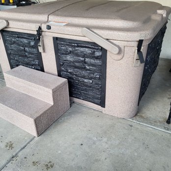 Ecospas - The lid has a great quality seal around it to keep the heat in and dirt out. :) - Hot Tub & Pool Near Me - Adelanto, California Ecospas - The lid has a great quality seal around it to keep the heat in and dirt out. :) - Hot Tub & Pool Near Me - Adelanto, California