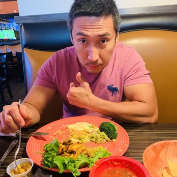 Los Domingos - This place is rediculously good! The charbioled chicken was perfectly cooked and melts in ur mouth! - Mexican Near Me - Barstow, California Los Domingos - This place is rediculously good! The charbioled chicken was perfectly cooked and melts in ur mouth! - Mexican Near Me - Barstow, California