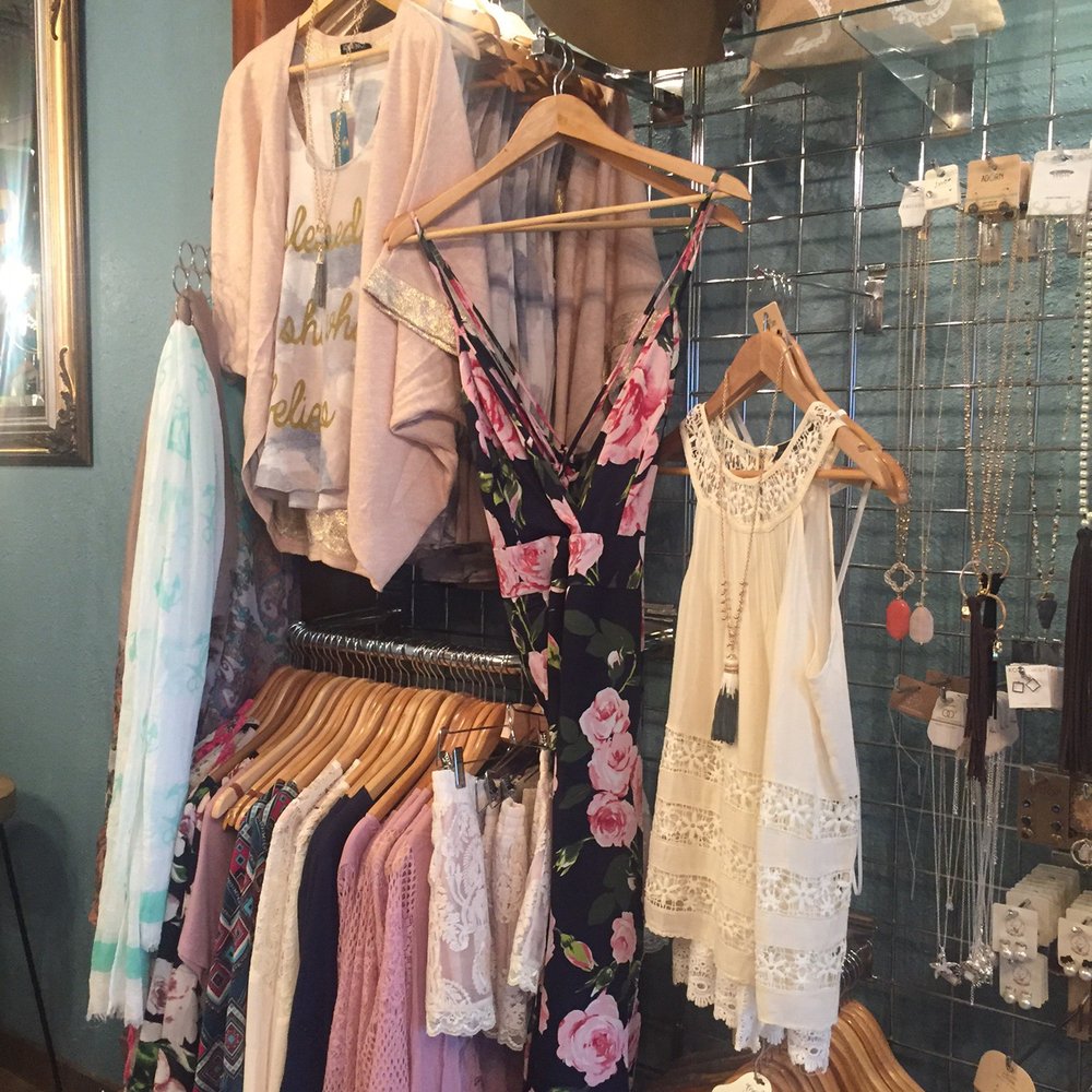 SHELLSHOP - Women's Clothing Near Me - Tarpon Springs, Florida SHELLSHOP - Women's Clothing Near Me - Tarpon Springs, Florida