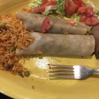 Grand Tequila Mexican Restaurant & Cantina - My rice and carne asada and tortillas swimming in a pool of oil - Mexican Near Me - San Antonio, Texas
