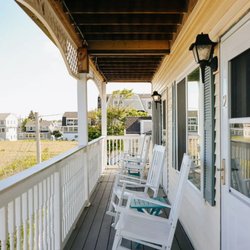 BillowHouse Beachfront Boutique Inn