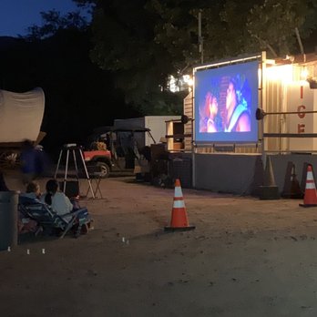 Frandy Park Campground - Movie nights behind the office building - Campgrounds Near Me - Kernville, California Frandy Park Campground - Movie nights behind the office building - Campgrounds Near Me - Kernville, California
