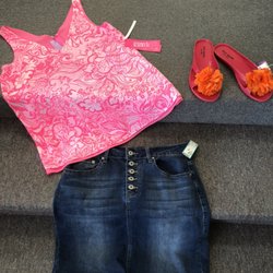 Sassy Fox - Lilly Pulitzer top , Kate Spade shoes- J. Crew denim skirt