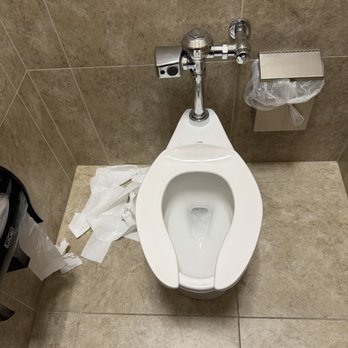 Buc-ee’s - Cleanest Bathrooms in America??? - Gas Stations Near Me - Goodyear, Arizona