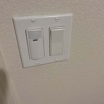 Advantage - Switch fix - Electricians Near Me
