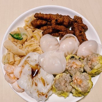 Homestyle Dim Sum - Chicken Feet, Shu Mai, Beef Tripe, Shrimp Rice Roll, 4 Shrimp Dumpling (Insta: @ouitsfood) - Dim Sum Near Me - Seattle, Washington