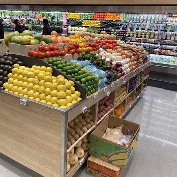 Erewhon - Produce - Grocery Near Me - Pasadena, California Erewhon - Produce - Grocery Near Me - Pasadena, California