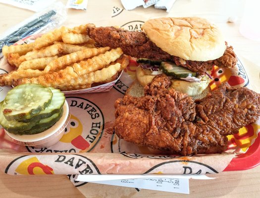 Dave's Hot Chicken by null