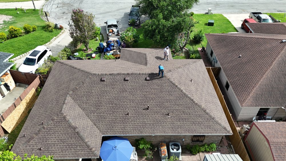 Slide of Cervantes Roof Masters