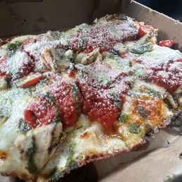 Roasted Chicken Pesto Pizza Roasted Chicken Pesto Pizza