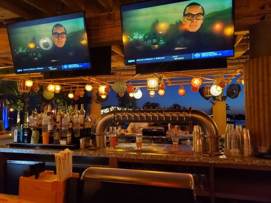 MEAT Eatery And Taproom by null
