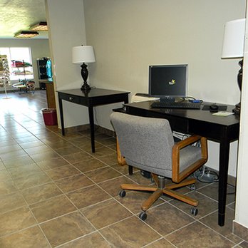 Boarders Cobblestone Hotels - Munising - Business Center - Hotels Near Me - Munising, Michigan