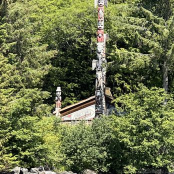 Lighthouse  Excursion - Boat Tours Near Me