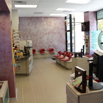 Hauser-Ross Eye Institute - VZN Eye Care - Eyewear & Opticians Near Me - Chicago, Illinois Hauser-Ross Eye Institute - VZN Eye Care - Eyewear & Opticians Near Me - Chicago, Illinois