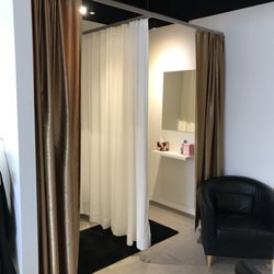 bauchgefühl Dessous & Bademode - Geräumige Umkleidekabinen