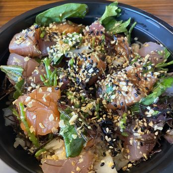 Maguro Spot - Rainbow Poke Bowl - Seafood Near Me - Honolulu, Hawaii