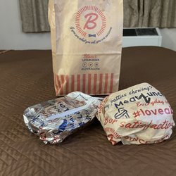 Blake's Lotaburger - Hamburger and chili fry.