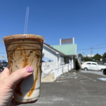 Bravado coffee cafe - Caramel macchiato - Coffee & Tea Near Me - Villas, New Jersey
