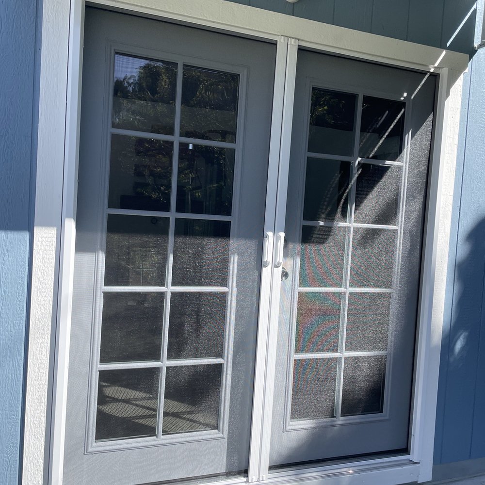 Phantom Retractable Door & Window Screens - Screen closed - Shades & Blinds Near Me - Santa Clarita, California Phantom Retractable Door & Window Screens - Screen closed - Shades & Blinds Near Me - Santa Clarita, California