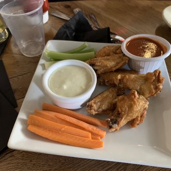 Ortiz Restaurant - Chicken Wings (fried without sauce) with sauce on the side - Bakeries Near Me - Santa Fe, New Mexico