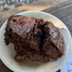 Chicken Run Family Restaurant and Steak House - Just brownie side :)