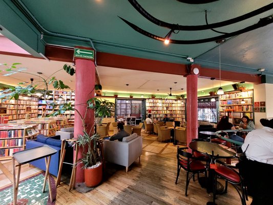 Cafebrería El Péndulo Roma by null