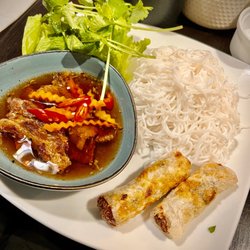 Pho Ta - Deconstructed BUN with pork belly in fish sauce and fried rice paper spring rolls. I like.