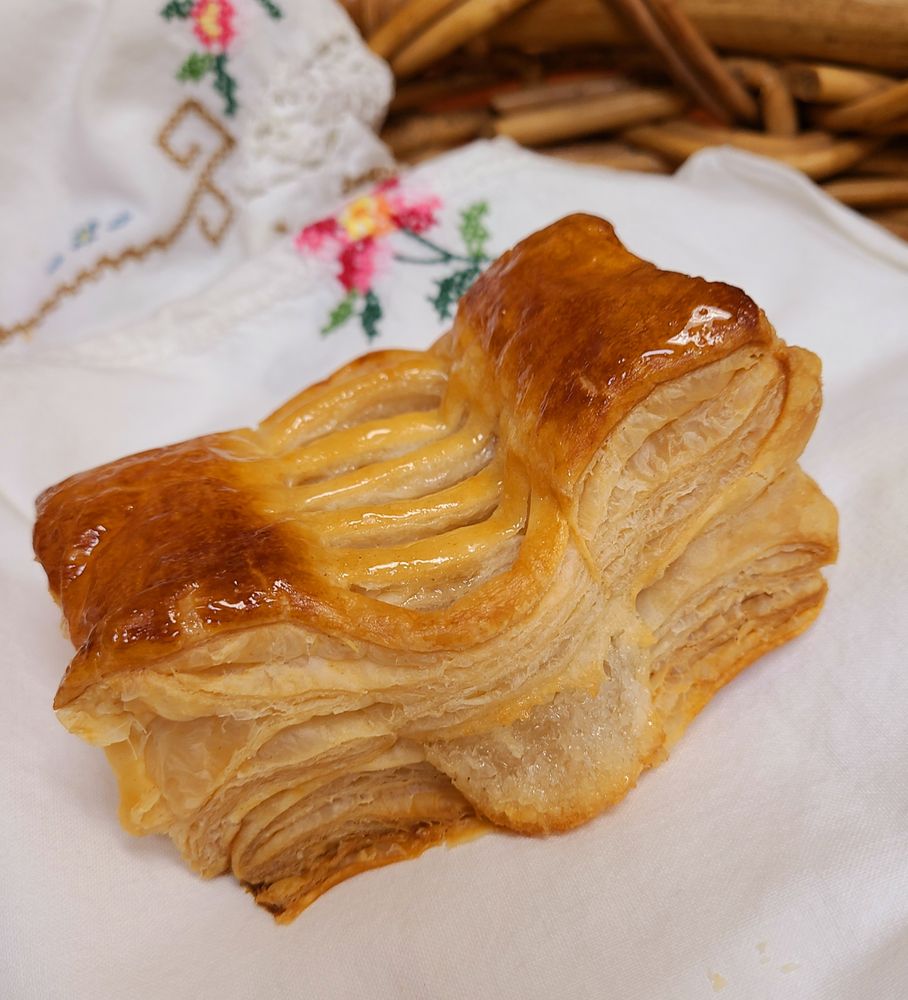 Tracy Bakery Logo