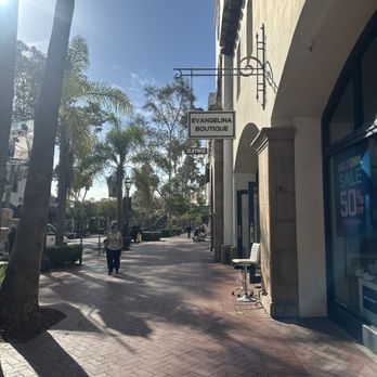 Downtown Santa Barbara - Community Service/Non-Profit Near Me - Santa Barbara, California
