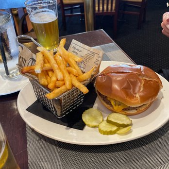 Pete's Saloon & Restaurant - My cousin's cheeseburger and fries - American Near Me - Elmsford, New York Pete's Saloon & Restaurant - My cousin's cheeseburger and fries - American Near Me - Elmsford, New York