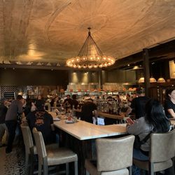 Ledger Restaurant & Bar - Bar in the center of the restaurant