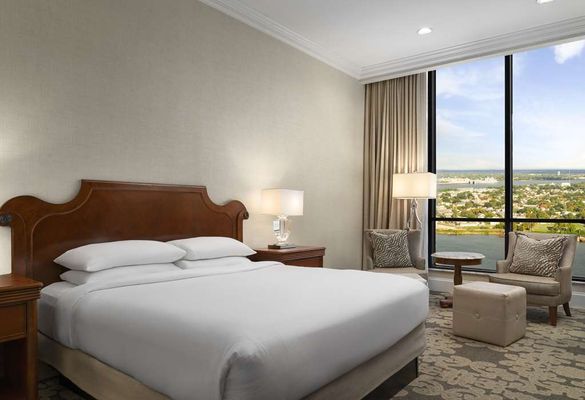 Hilton New Orleans Riverside by null