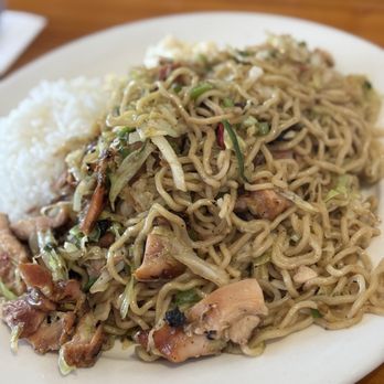 Back Home In Lahaina - Fried Saimin with Char Siu Chicken - Hawaiian Near Me - Carson, California