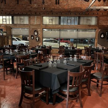 Double V Restaurant - Front fine dining. - Sports Bars Near Me - Grand Island, Nebraska Double V Restaurant - Front fine dining. - Sports Bars Near Me - Grand Island, Nebraska