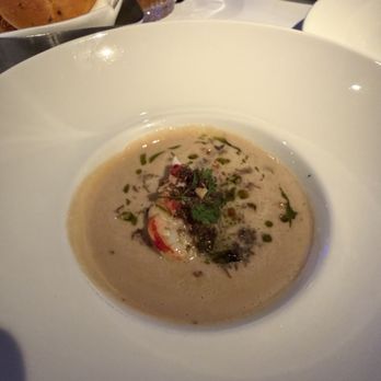 蠔酒吧 - Black Truffle Chestnut Cream Soup - International Near Me - Hong Kong, HK