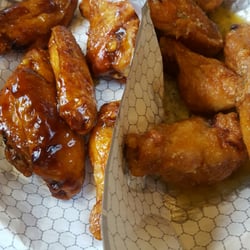 Wingstreet - Teriyaki wings, garlic parm wings