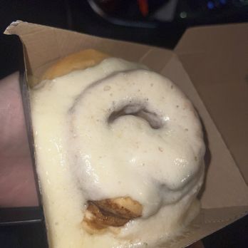 Cinnaholic - Classic Old Skool Roll Bundle - Bakeries Near Me - Los Angeles, California Cinnaholic - Classic Old Skool Roll Bundle - Bakeries Near Me - Los Angeles, California
